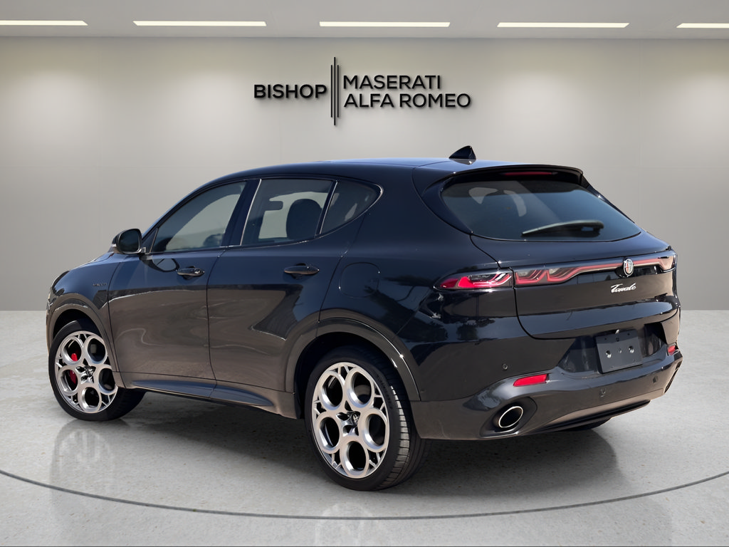 Used 2024 Alfa Romeo Tonale Veloce AWD/4WD image 3
