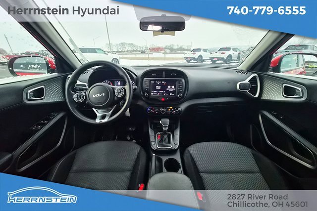 Used 2022 Kia Soul LX image 6