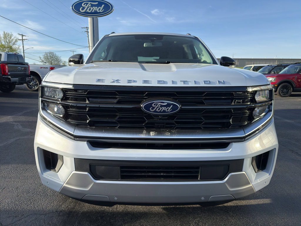 New 2026 Ford Expedition Max Platinum AWD/4WD image 3