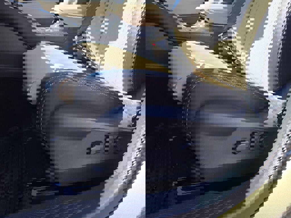 New 2025 Subaru Outback Limited image 24