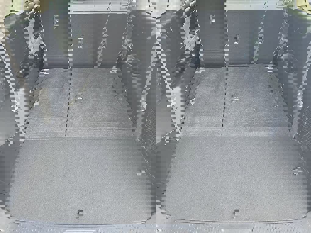 Used 2023 Toyota Highlander XLE image 8