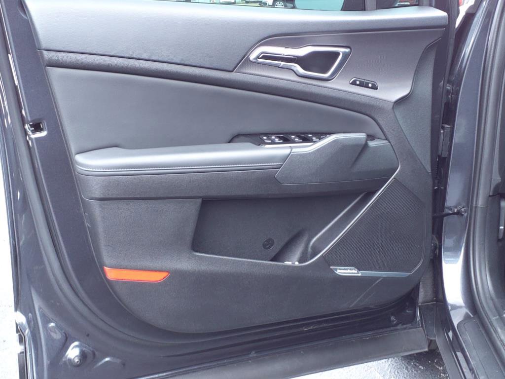 Used 2023 Kia Sportage SX image 15