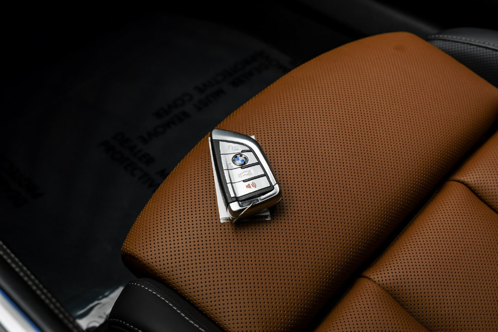 Used 2025 BMW 840i w/ M Sport Professional Package RWD image 61