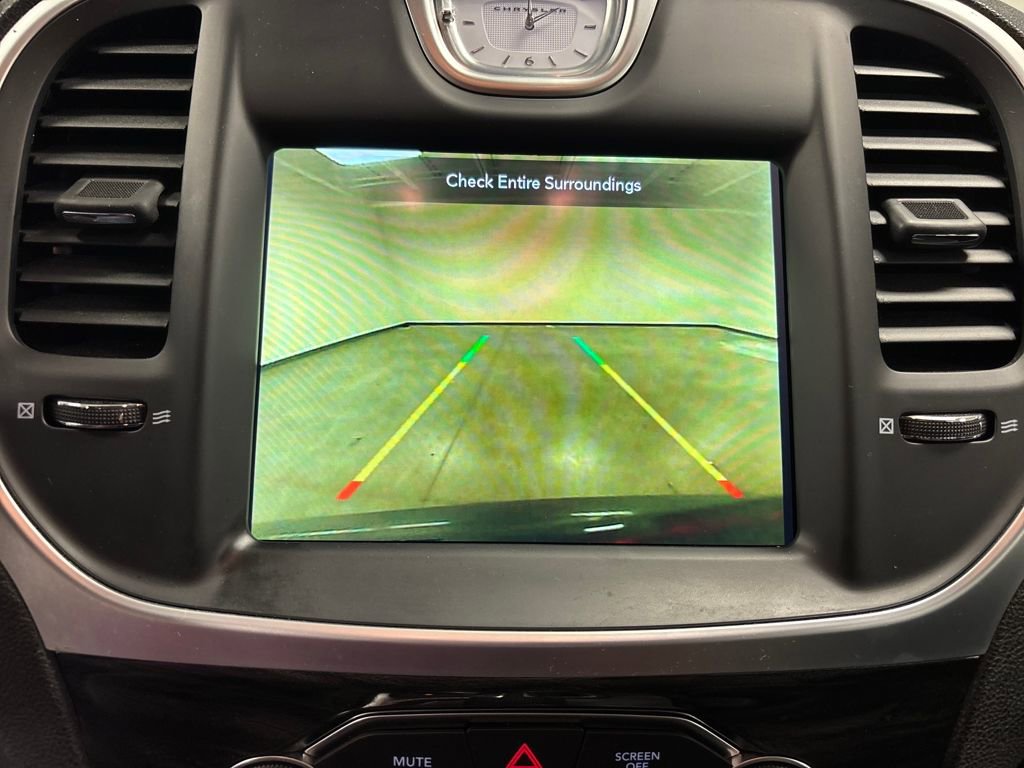 Used 2022 Chrysler 300 Touring w/ Sport Appearance Package image 36