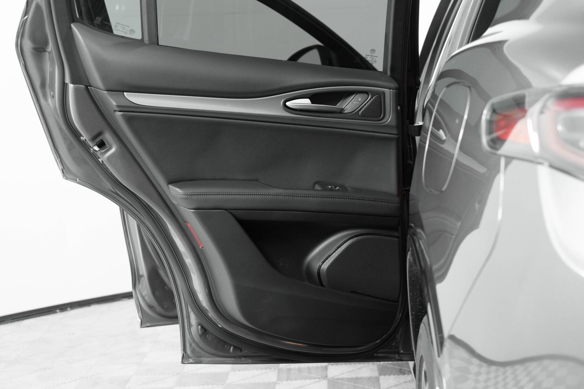 New 2025 Alfa Romeo Stelvio Sprint w/ Veloce Package image 23