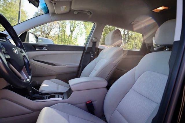 Used 2017 Hyundai Tucson Sport image 17