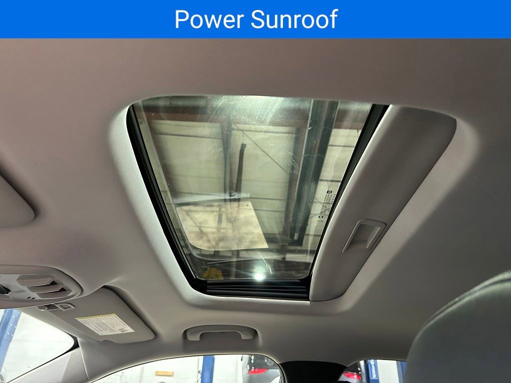 New 2026 Chevrolet Trax LT w/ Sunroof Package FWD image 5