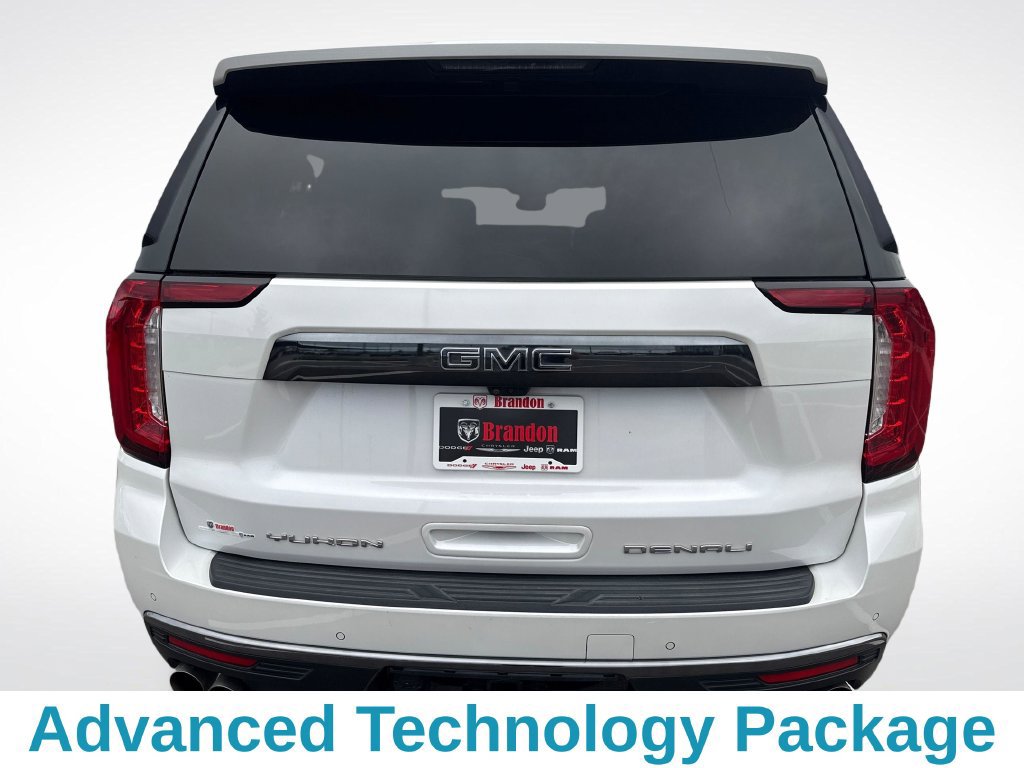 Used 2023 GMC Yukon XL Denali Ultimate AWD/4WD image 5