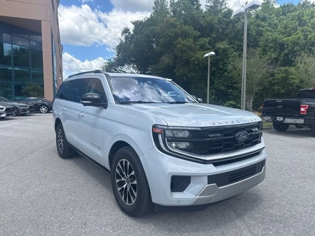 Used 2025 Ford Expedition Platinum AWD/4WD image 10