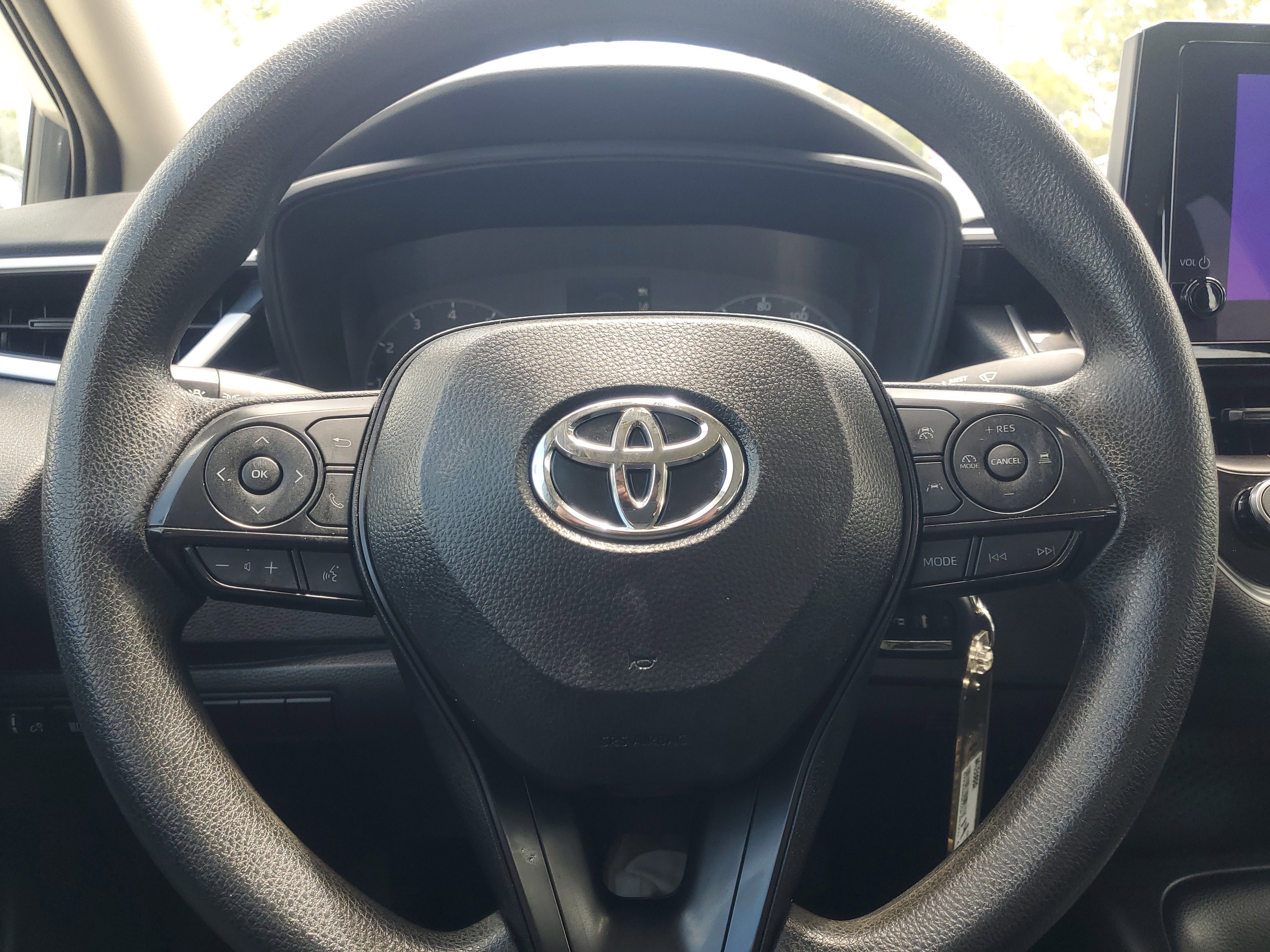 Certified 2025 Toyota Corolla LE FWD image 20