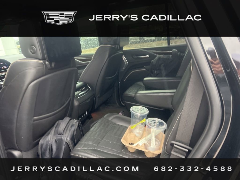 Used 2023 Cadillac Escalade Sport Platinum w/ LPO, ONYX Package image 11