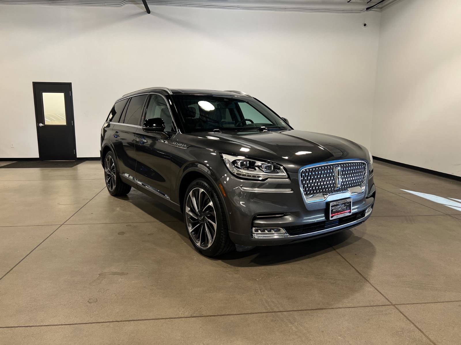 Used 2020 Lincoln Aviator Reserve w/ Equipment Group 202A image 1