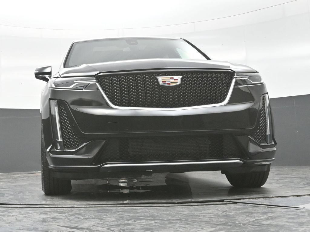 Certified 2023 Cadillac XT6 Sport w/ LPO, Floor Liner Package AWD/4WD image 22