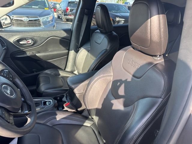 Used 2023 Jeep Cherokee Altitude Lux AWD/4WD image 12