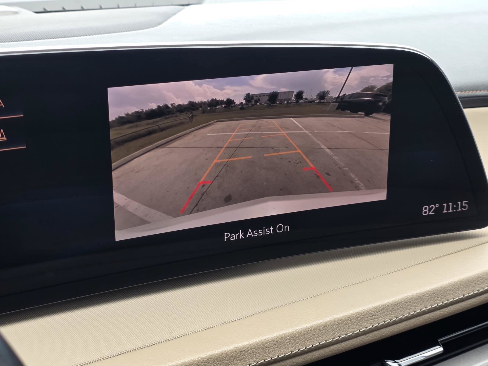 Certified 2024 Cadillac XT4 Luxury w/ Cold Weather Package FWD image 31