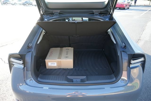 Used 2026 Toyota Prius Plug-In Hybrid FWD image 11