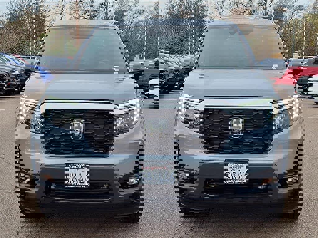 Used 2023 Honda Passport EX-L image 2