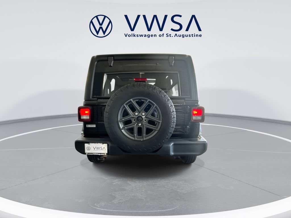 Used 2024 Jeep Wrangler Unlimited Sport AWD/4WD image 6