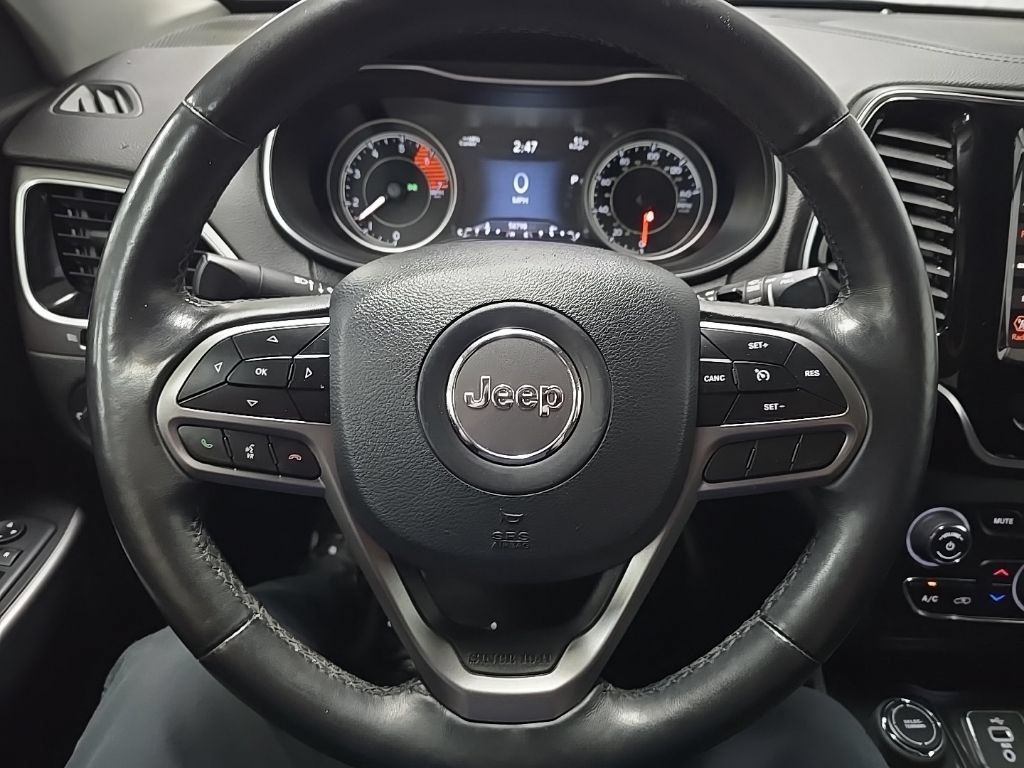 Used 2019 Jeep Cherokee Limited AWD/4WD image 19