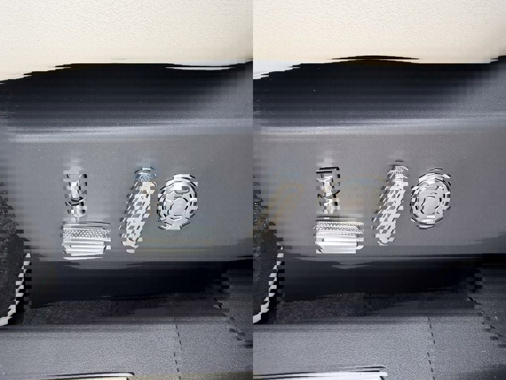 New 2026 Lincoln Nautilus Reserve image 13