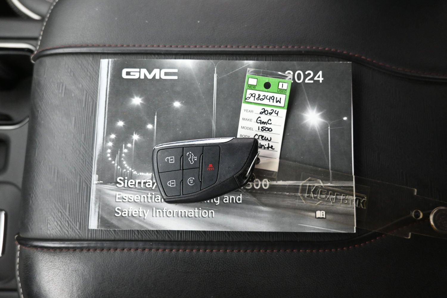 Used 2024 GMC Sierra 1500 AT4X AWD/4WD image 20