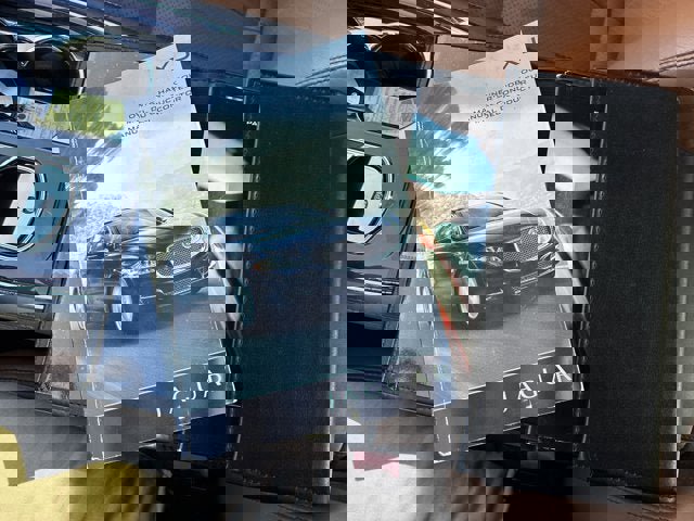 Used 2013 Jaguar XJ Base image 40