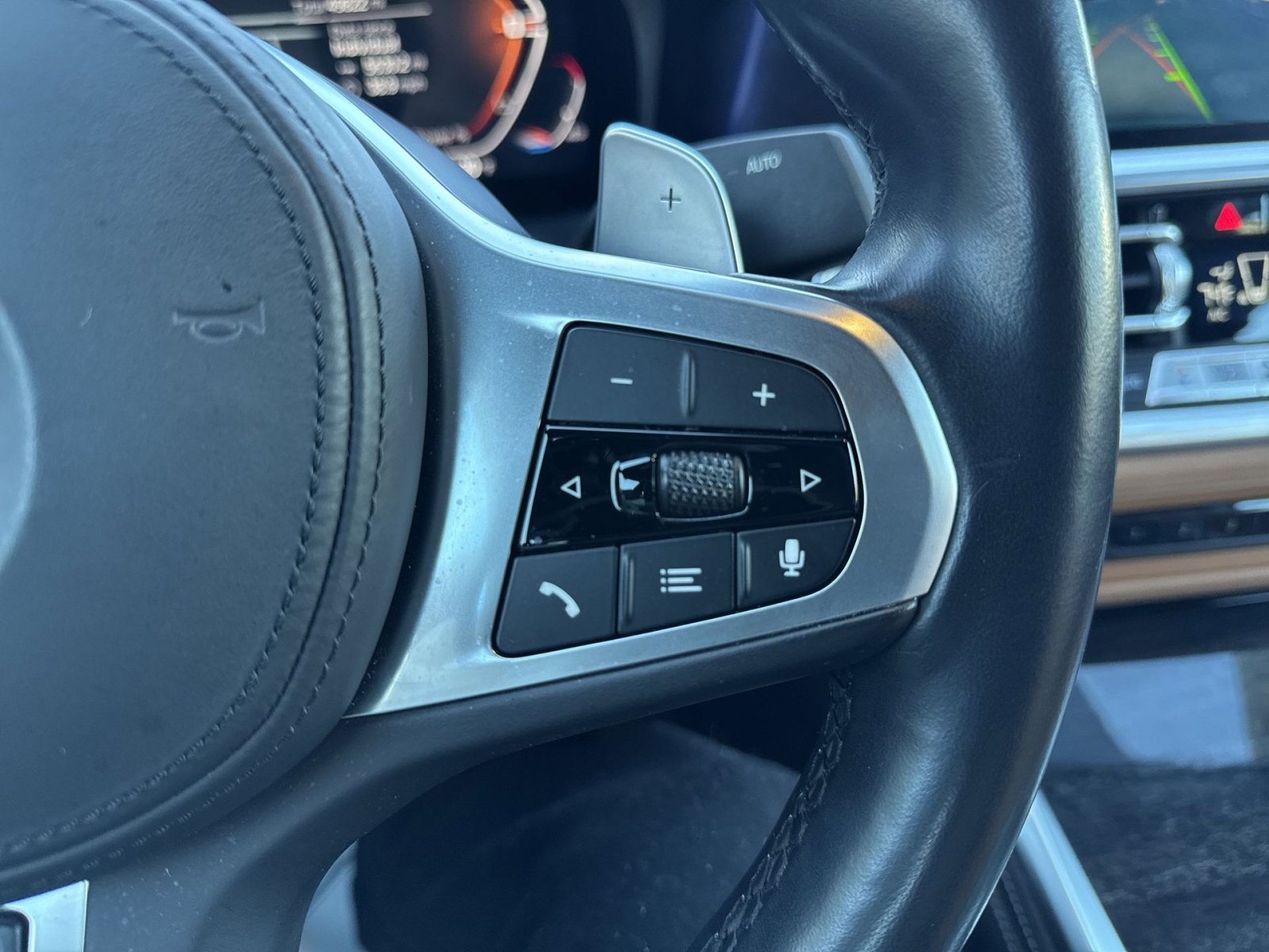 Used 2023 BMW 440i xDrive Convertible w/ Premium Package image 17