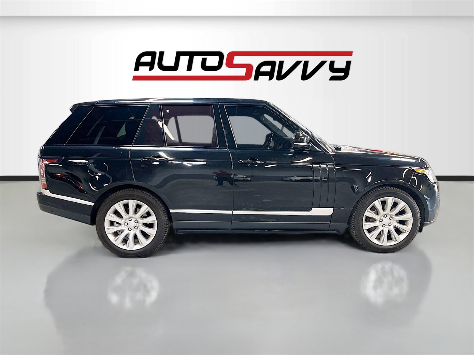 Used 2015 Land Rover Range Rover Supercharged image 8