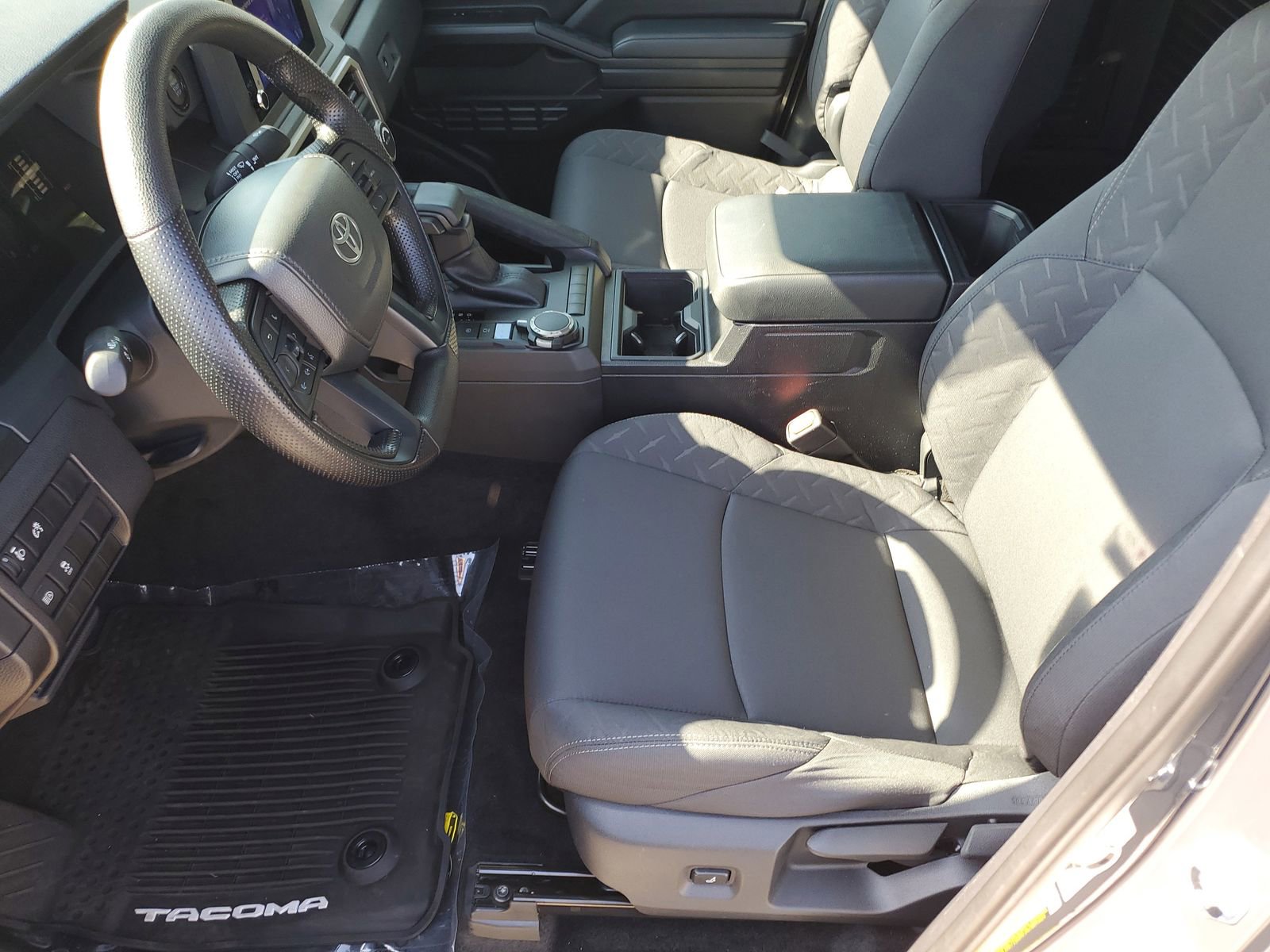 Certified 2025 Toyota Tacoma SR w/ SR Upgrade Package AWD/4WD image 10