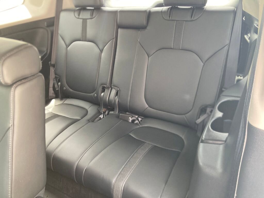 Used 2023 Honda Pilot Touring image 17