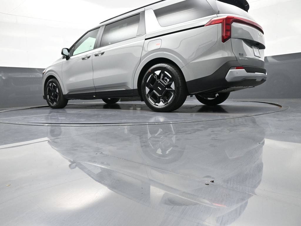 New 2026 Kia Carnival EX FWD image 33