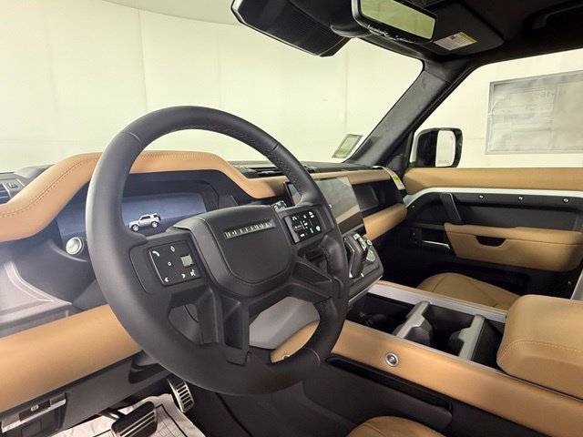 New 2026 Land Rover Defender 90 V8 AWD/4WD image 17