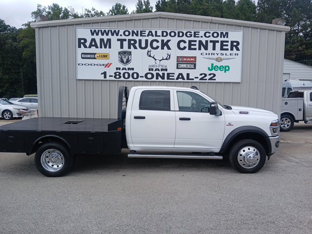 New 2027 RAM 4500 Tradesman w/ Chrome Appearance Group AWD/4WD image 2