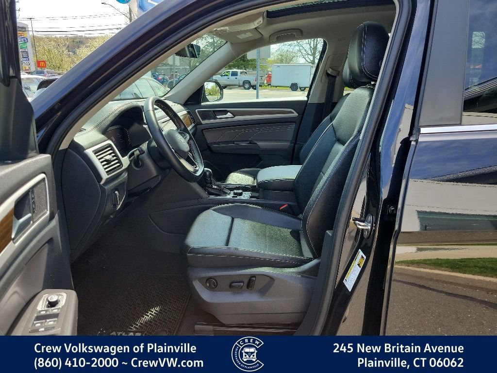 Certified 2022 Volkswagen Atlas SE w/ Panoramic Sunroof Package AWD/4WD image 14
