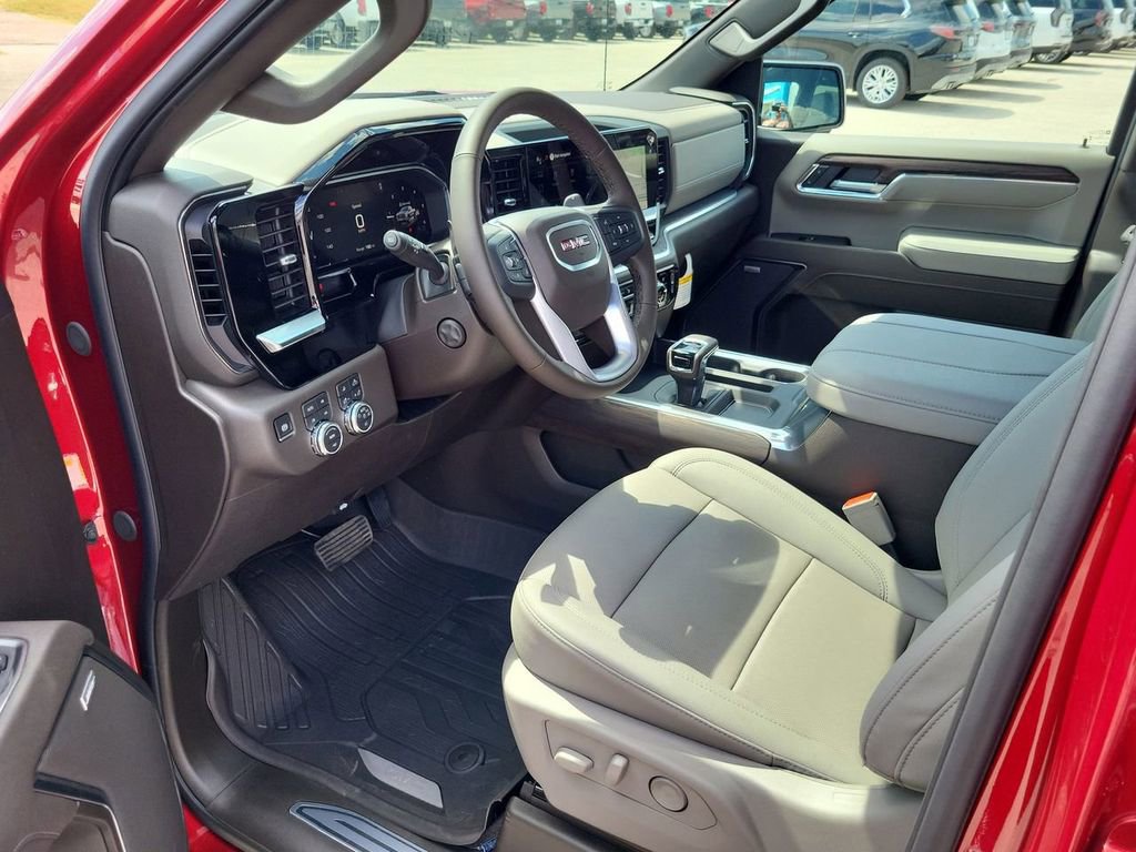 New 2026 GMC Sierra 1500 SLT image 13