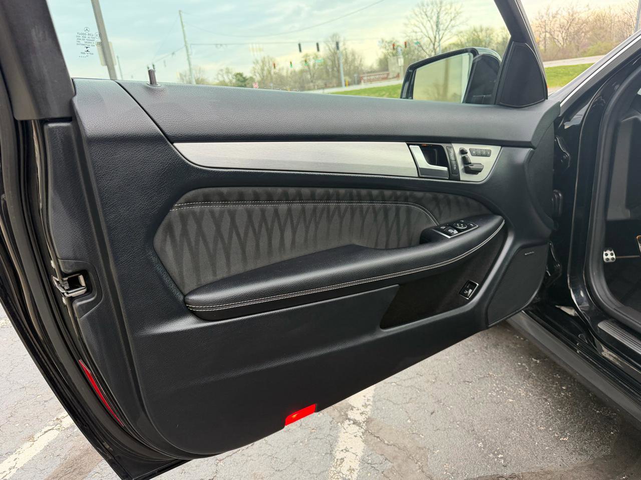 Used 2015 Mercedes-Benz C 350 4MATIC Coupe image 9