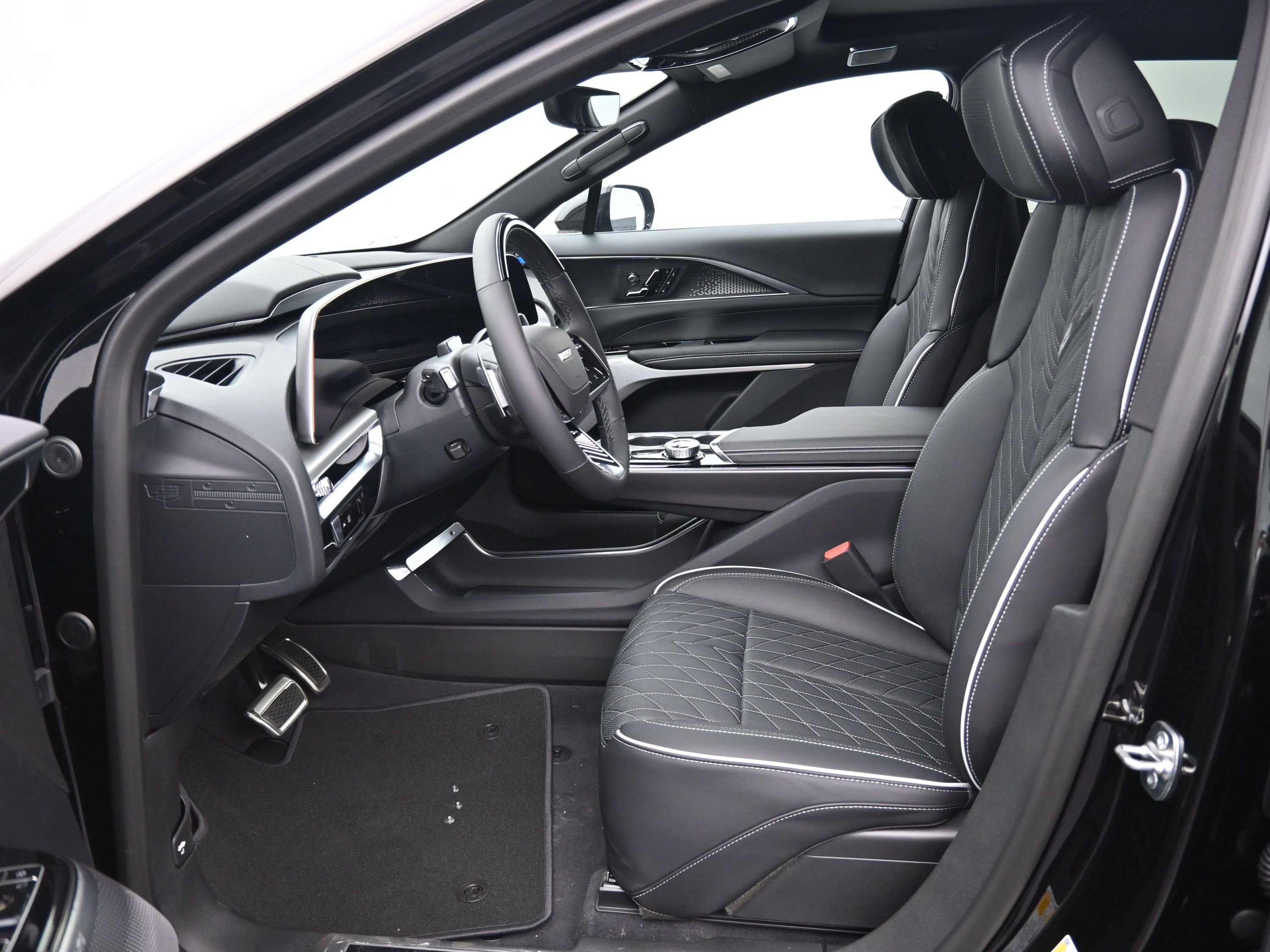 New 2026 Cadillac Lyriq V image 11