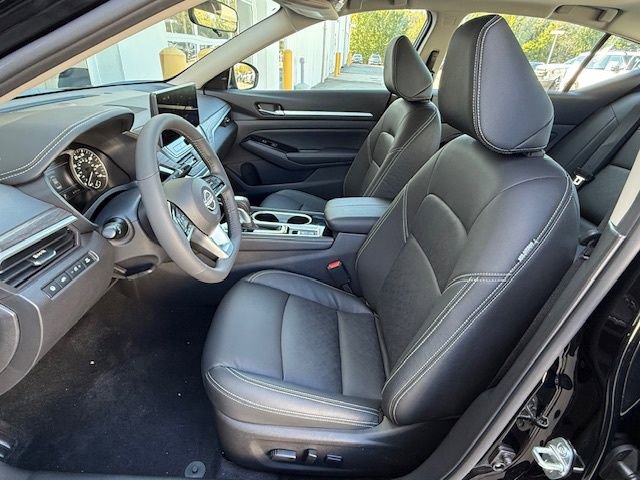 New 2025 Nissan Altima 2.5 SL AWD/4WD image 12