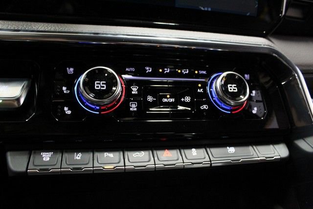New 2026 GMC Sierra 3500 Denali w/ Technology Package AWD/4WD image 28