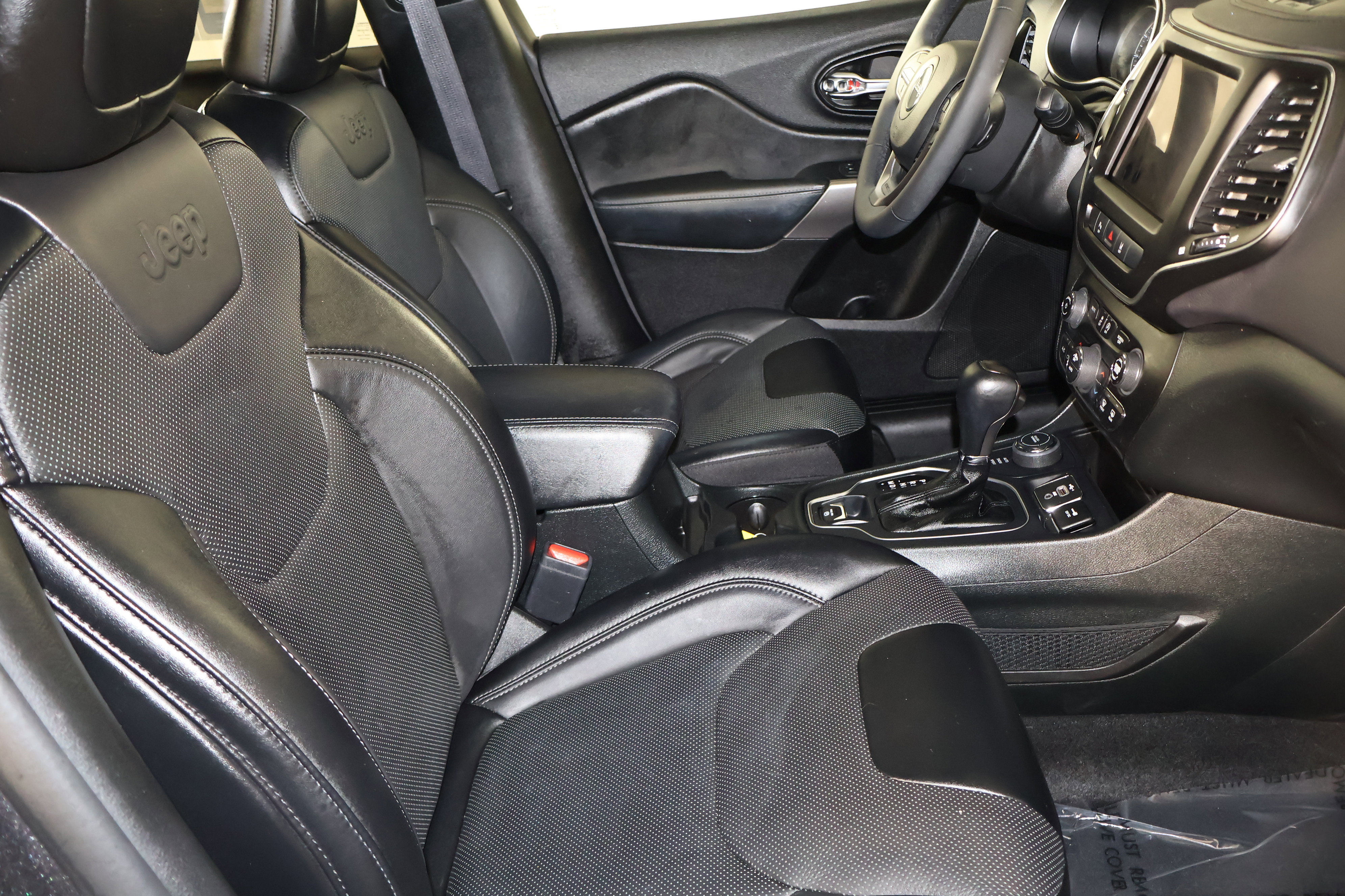 Used 2022 Jeep Cherokee Latitude Lux image 43