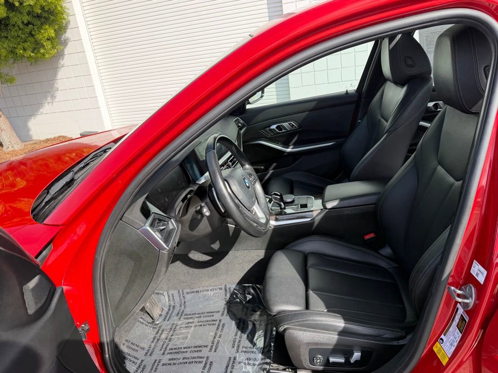 Used 2022 BMW 330i Sedan w/ Premium Package image 15