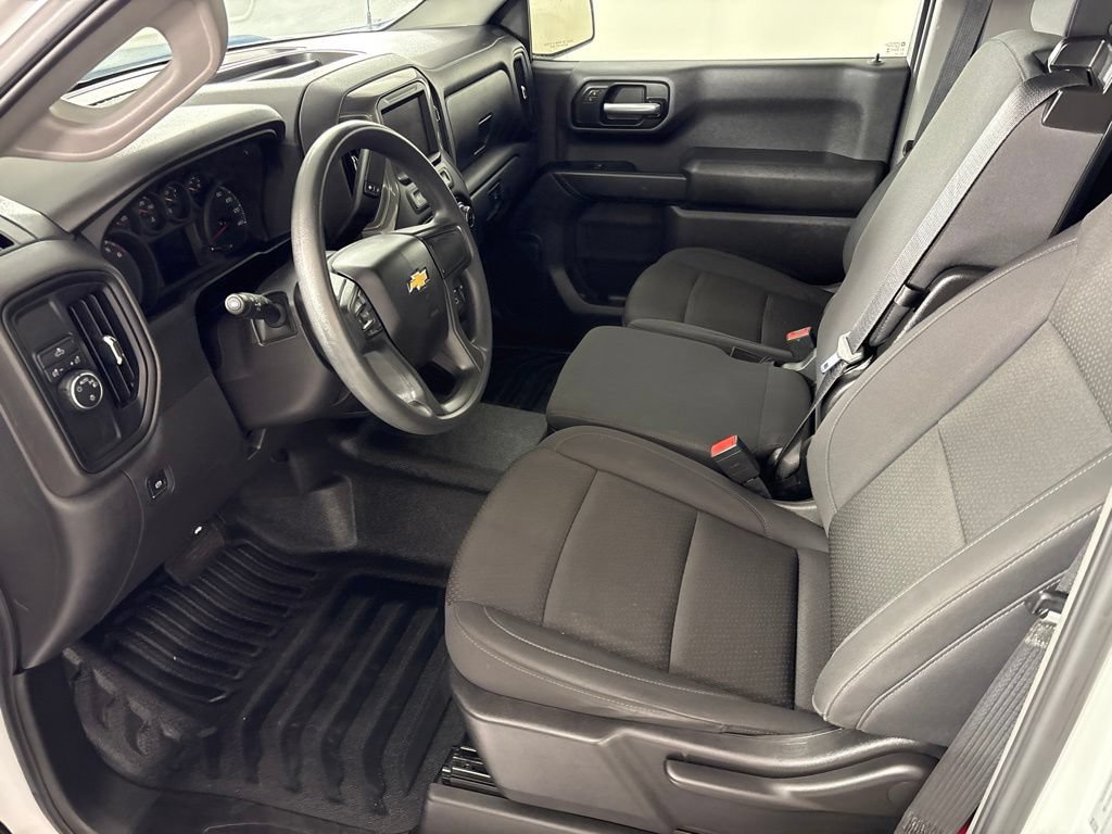 Certified 2025 Chevrolet Silverado 1500 W/T RWD image 25