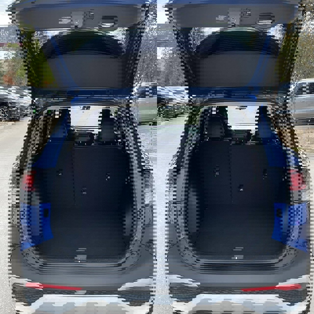 Used 2025 Kia Sportage EX w/ Premium Package image 25