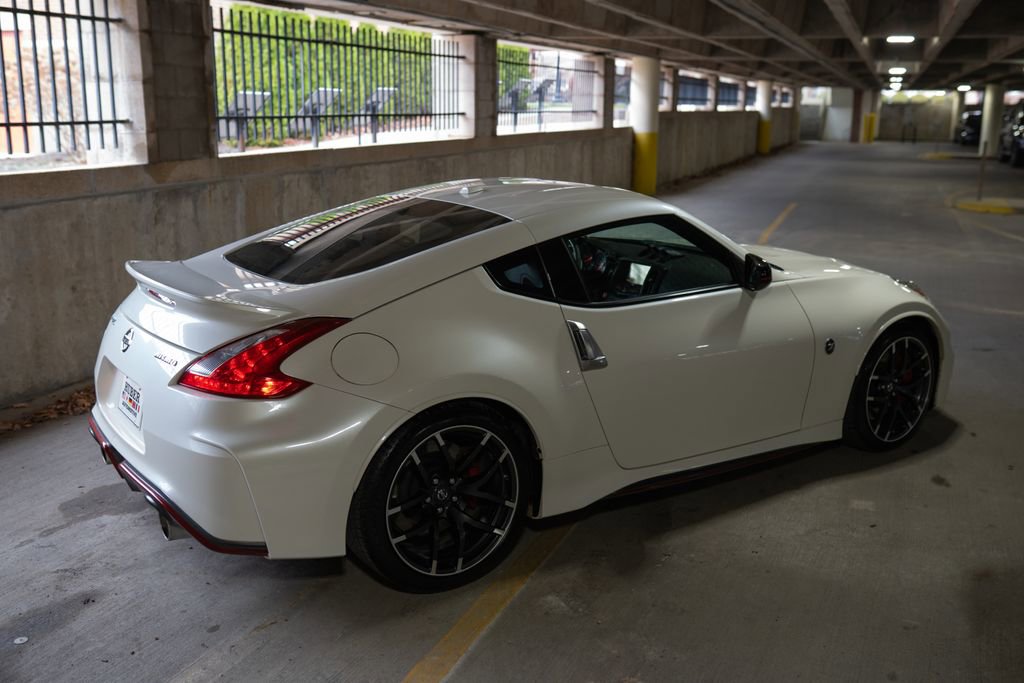 Used 2017 Nissan 370Z NISMO image 6