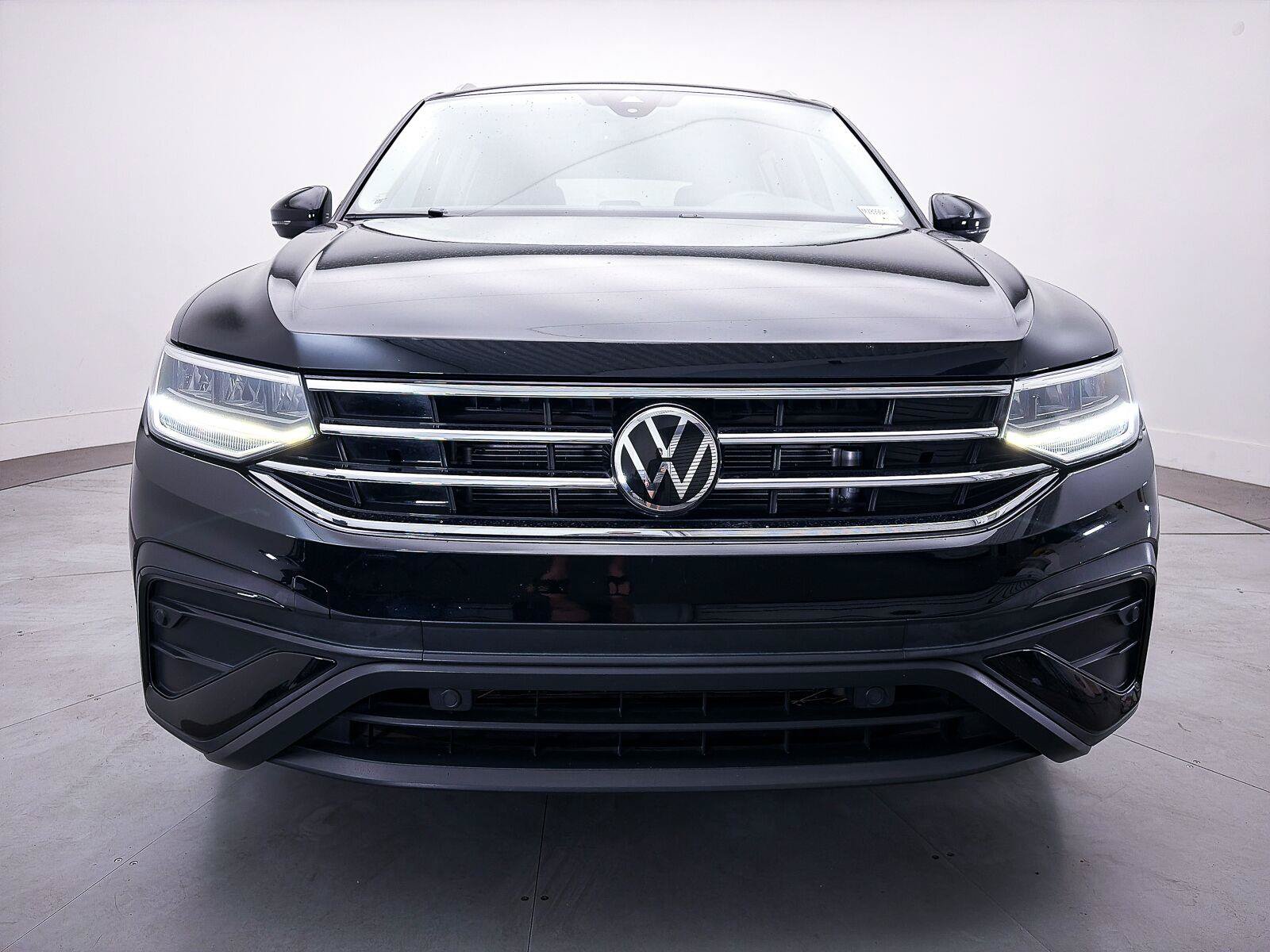 Used 2022 Volkswagen Tiguan SE FWD image 10