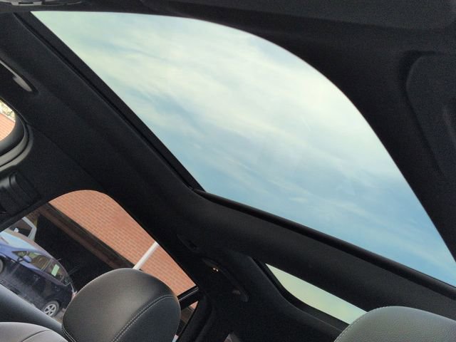 Used 2022 Mercedes-Benz GLC 300 4MATIC image 13