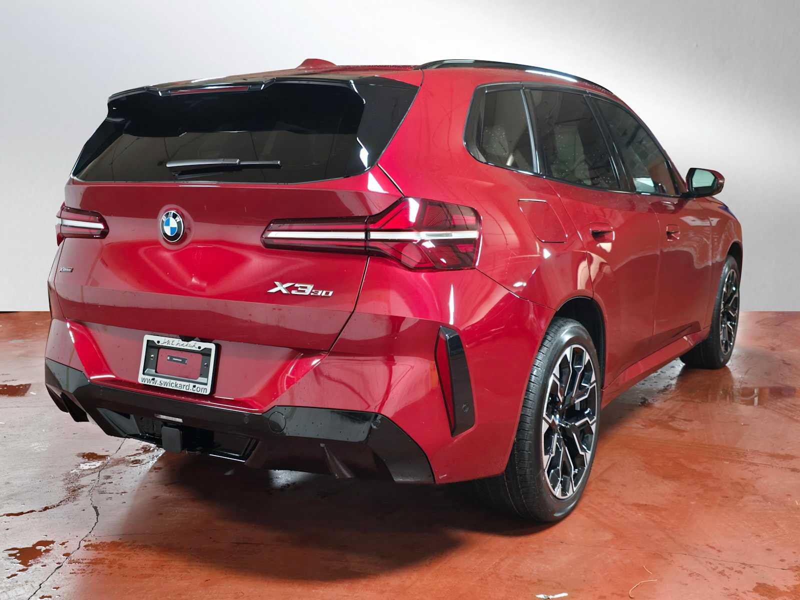 Used 2026 BMW X3 xDrive30i w/ Premium Package AWD/4WD image 3