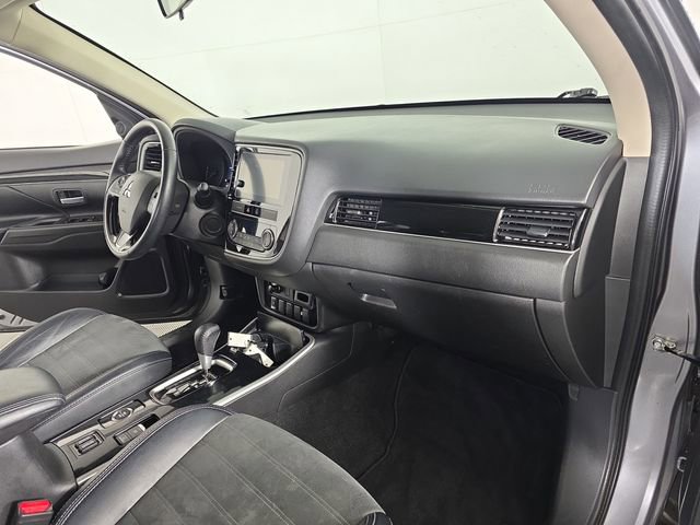 Used 2019 Mitsubishi Outlander SE image 19