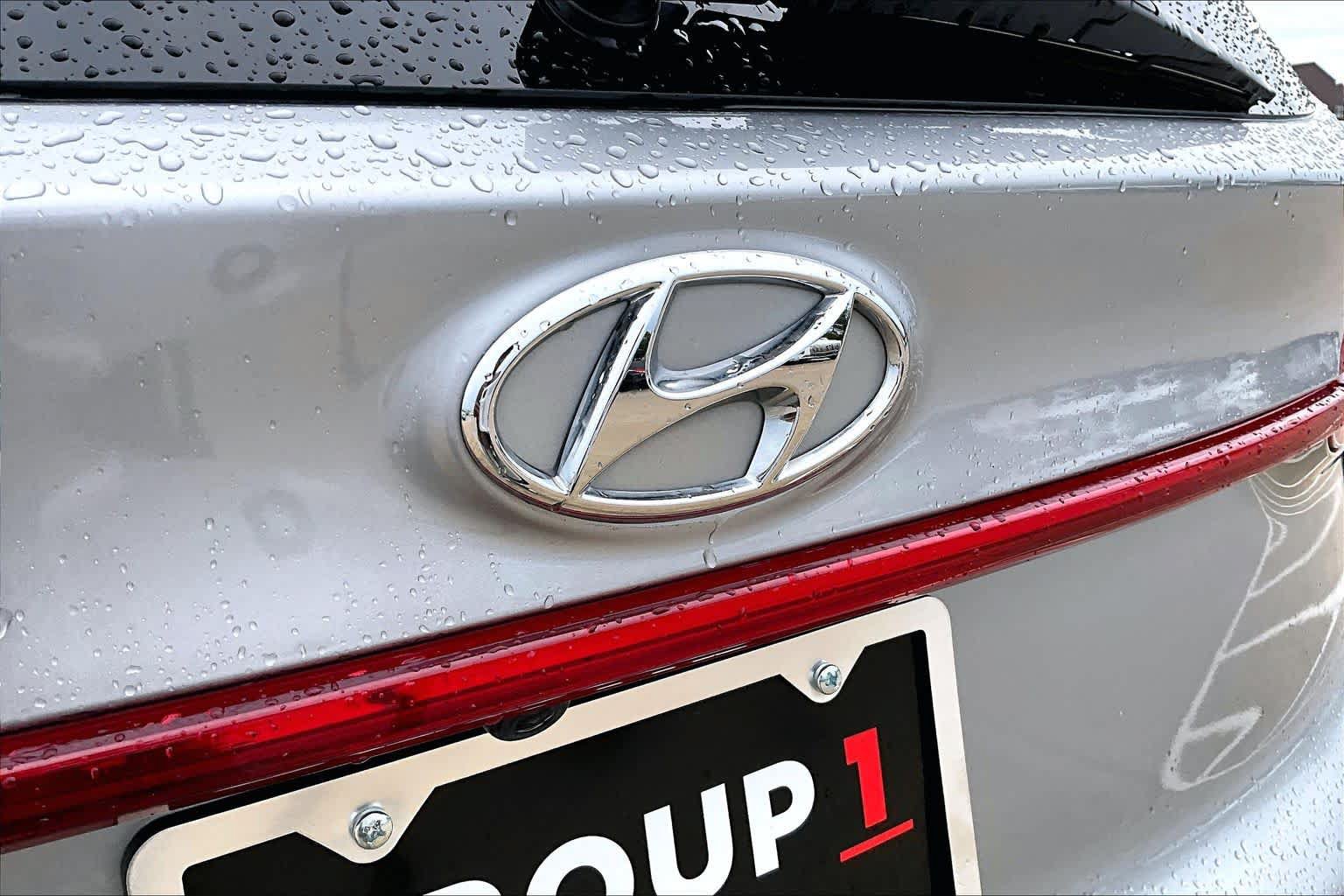 Used 2023 Hyundai Santa Fe Limited FWD image 10