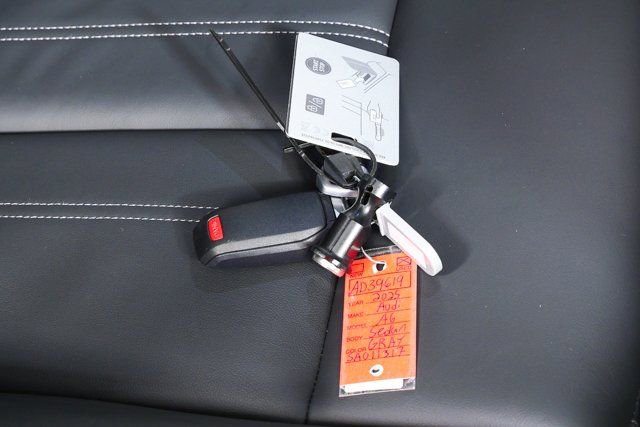 Certified 2025 Audi A6 e-tron Premium Plus w/ Premium Plus image 40